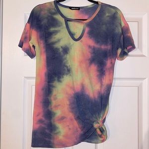 HEIMISH Tye Dye Top with Keyhole